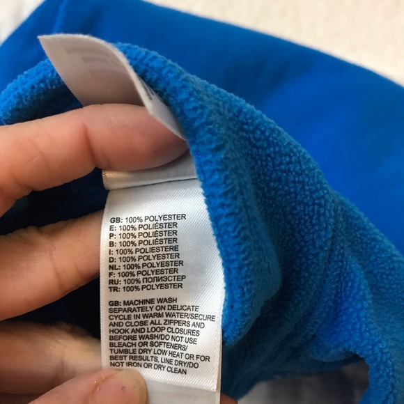 NF fleece 1/4 zipped up polo shirt. - Picture 6 of 7